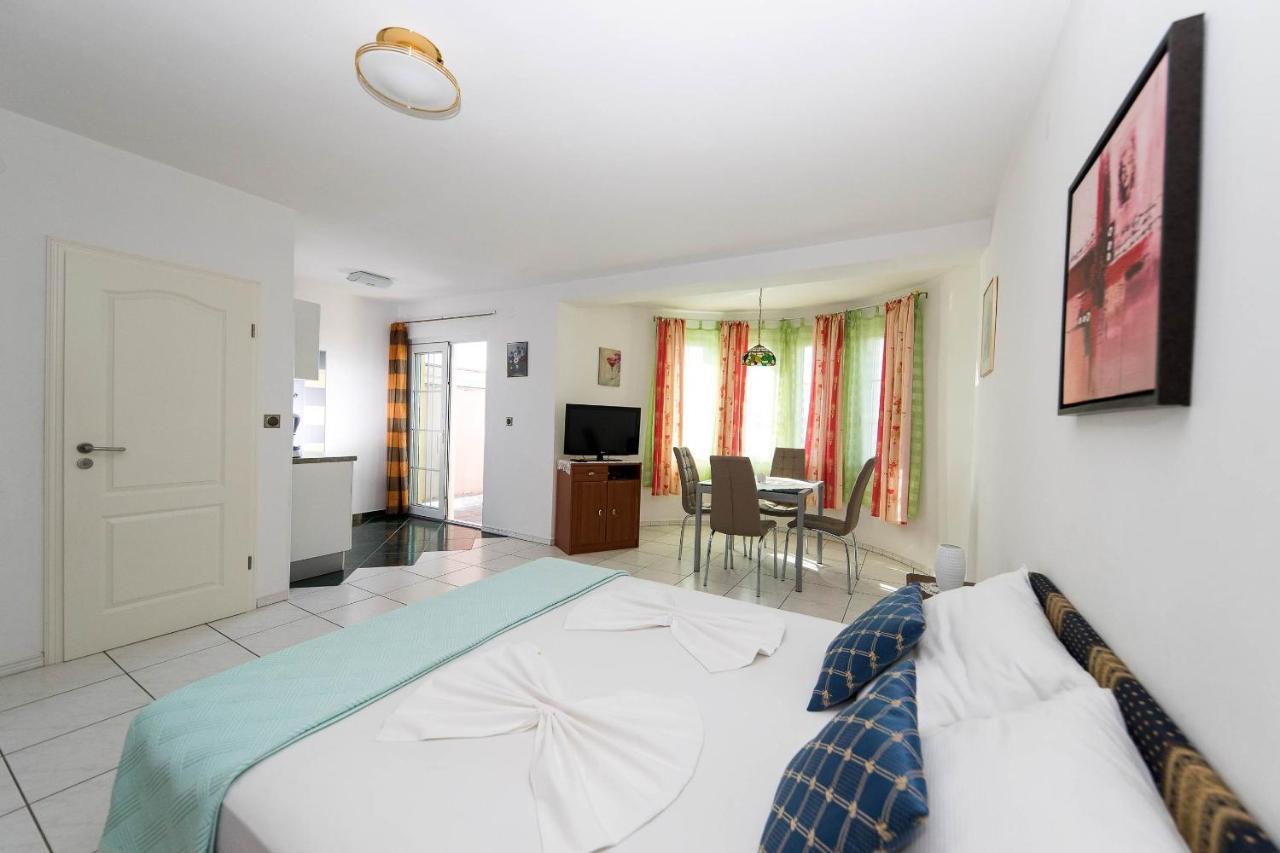 Apartmani Kovac Crikvenica Exterior foto